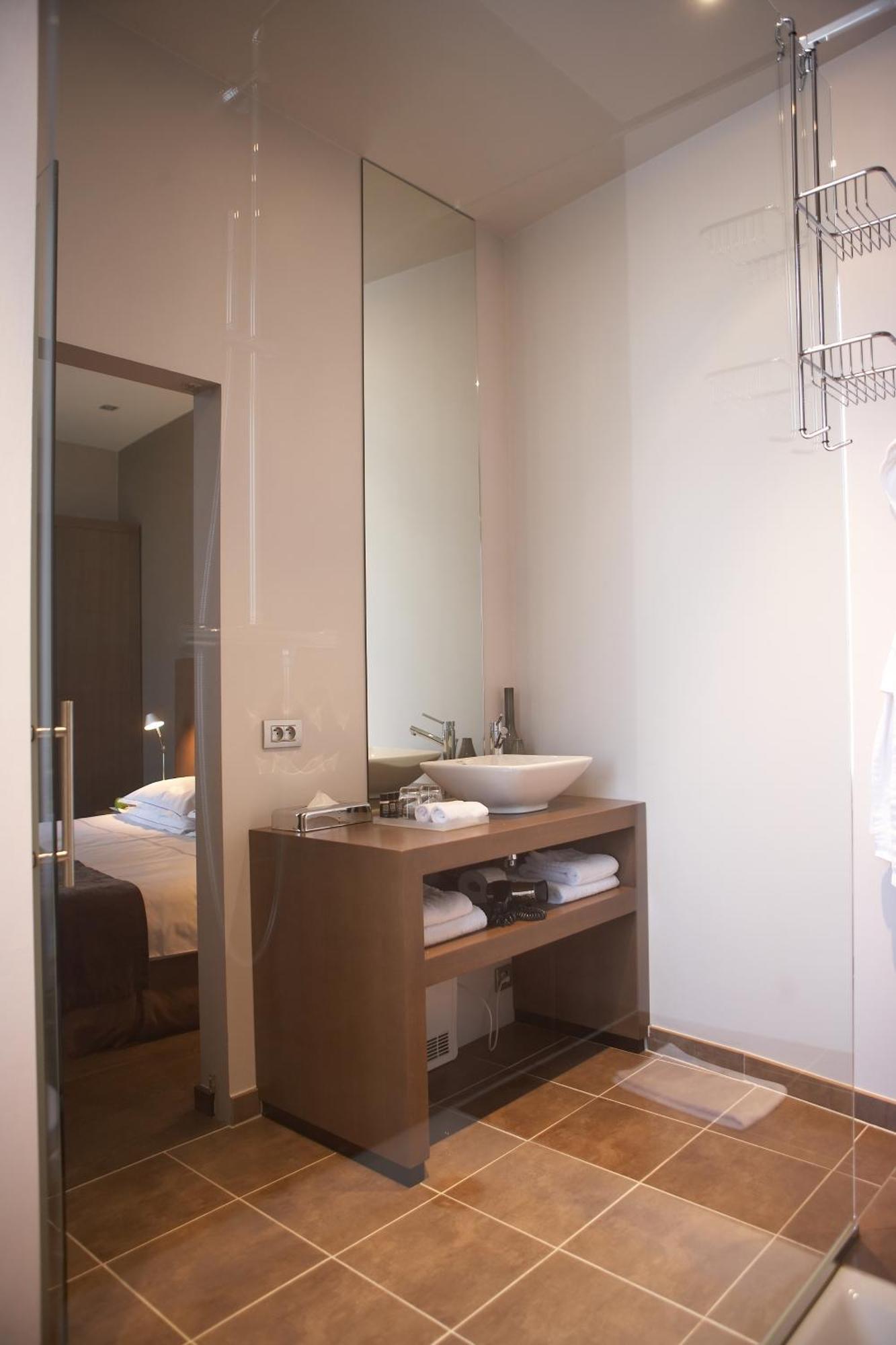 בום Hotel Domus מראה חיצוני תמונה