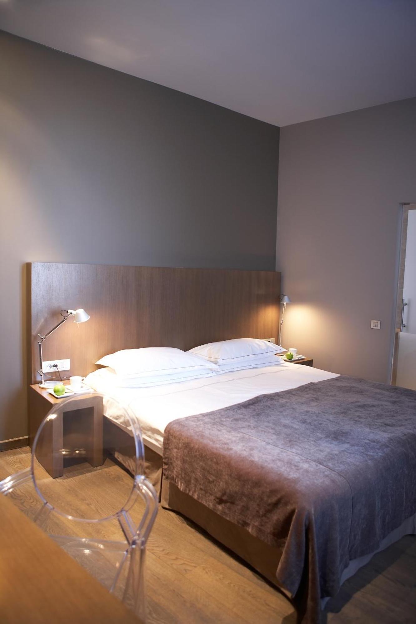 בום Hotel Domus מראה חיצוני תמונה