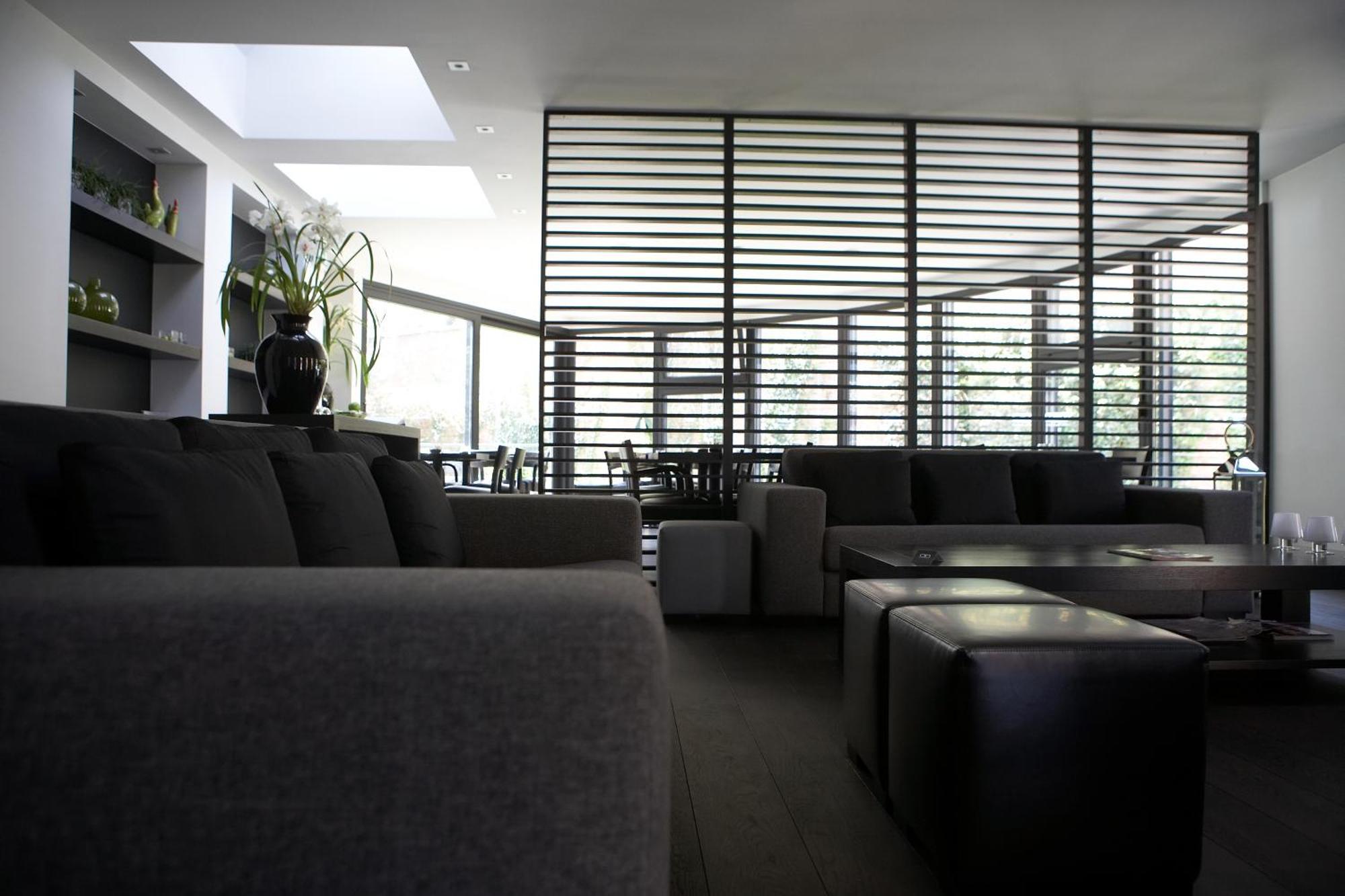 בום Hotel Domus מראה חיצוני תמונה
