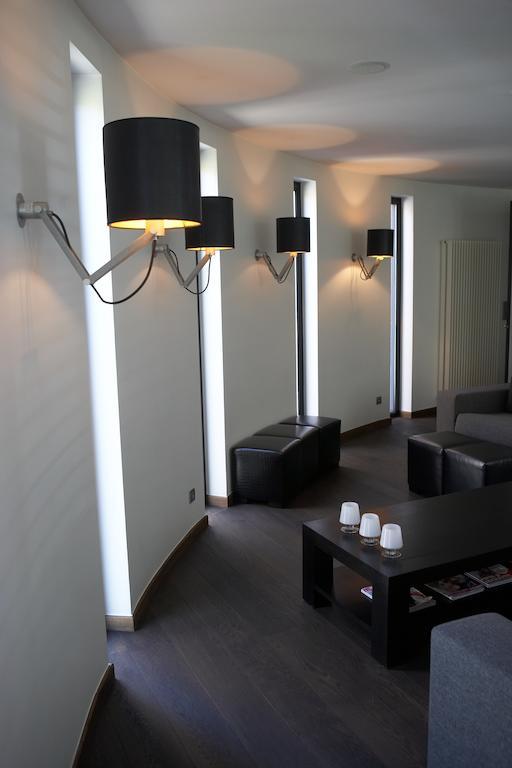 בום Hotel Domus מראה חיצוני תמונה